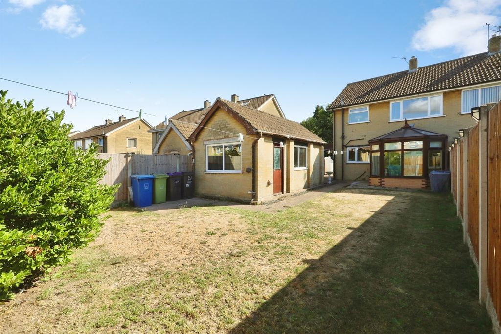 Property photo 2 of 18