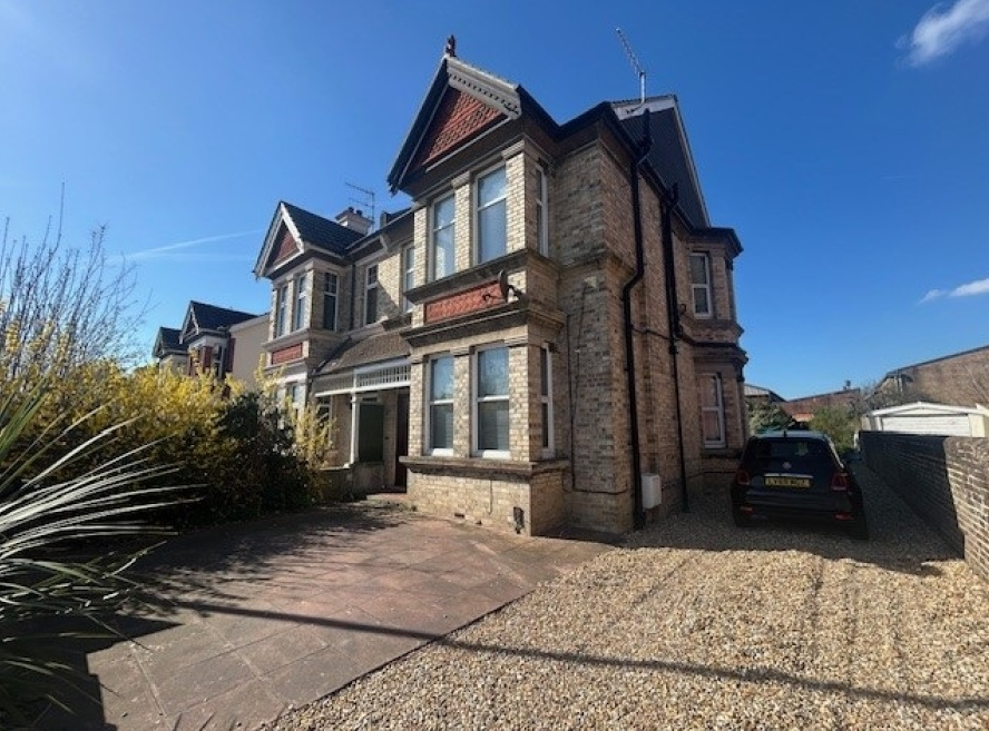 Property photo 1 of 7