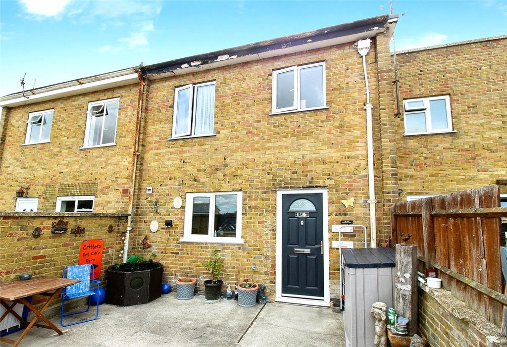 Property photo 1 of 9 Picture No. 18