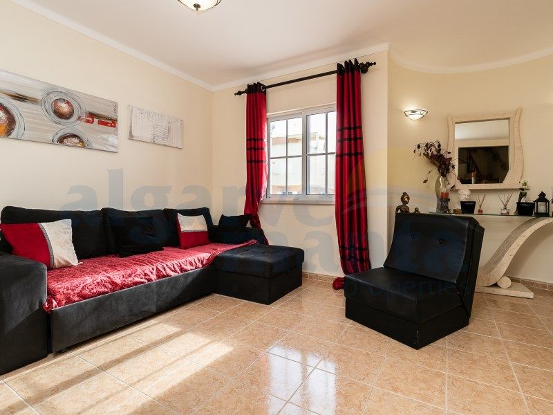 Property photo 3 of 33