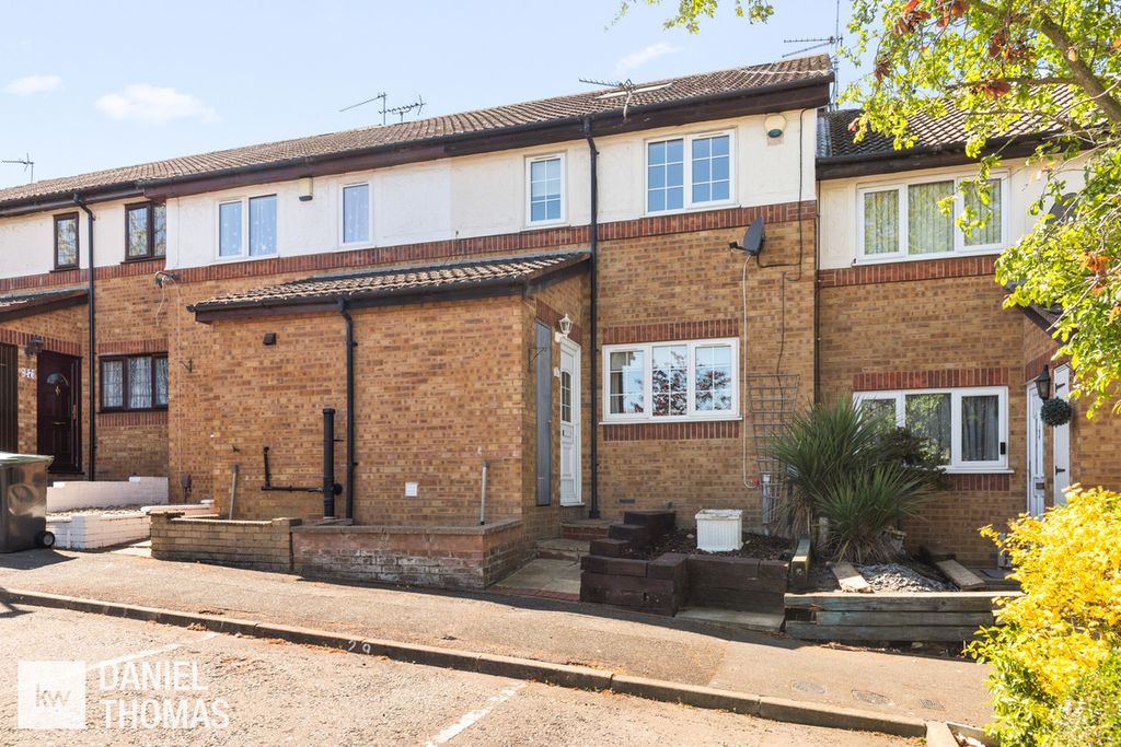 Property photo 1 of 28