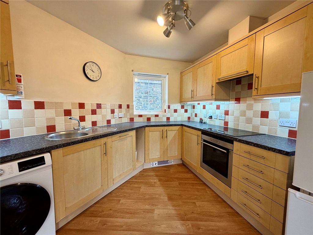 Property photo 2 of 11 Picture No. 20