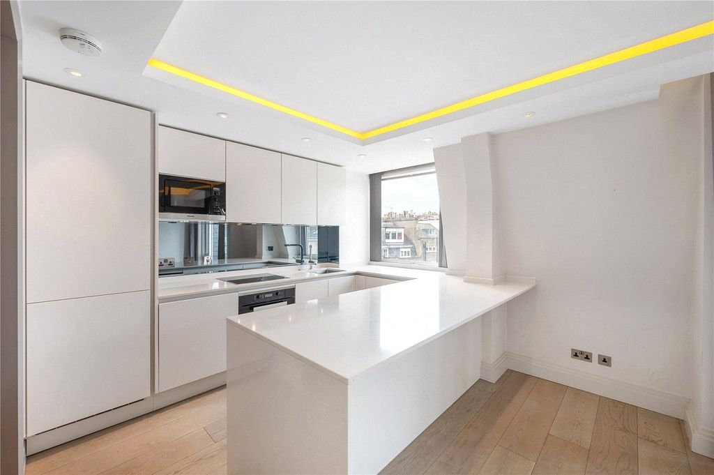 Property photo 2 of 9 Picture No. 11