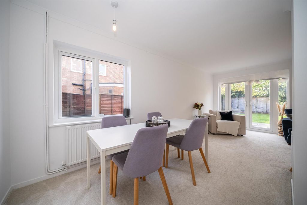 Property photo 3 of 17 81-The-Horseshoe-1002.Jpg