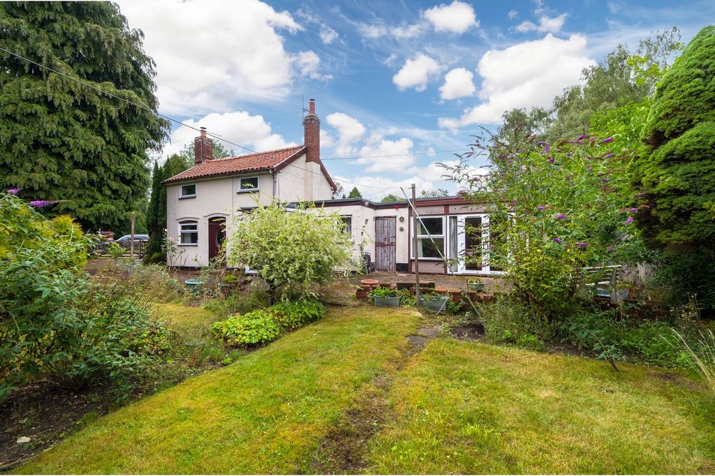 Property photo 1 of 19 The Firs-14