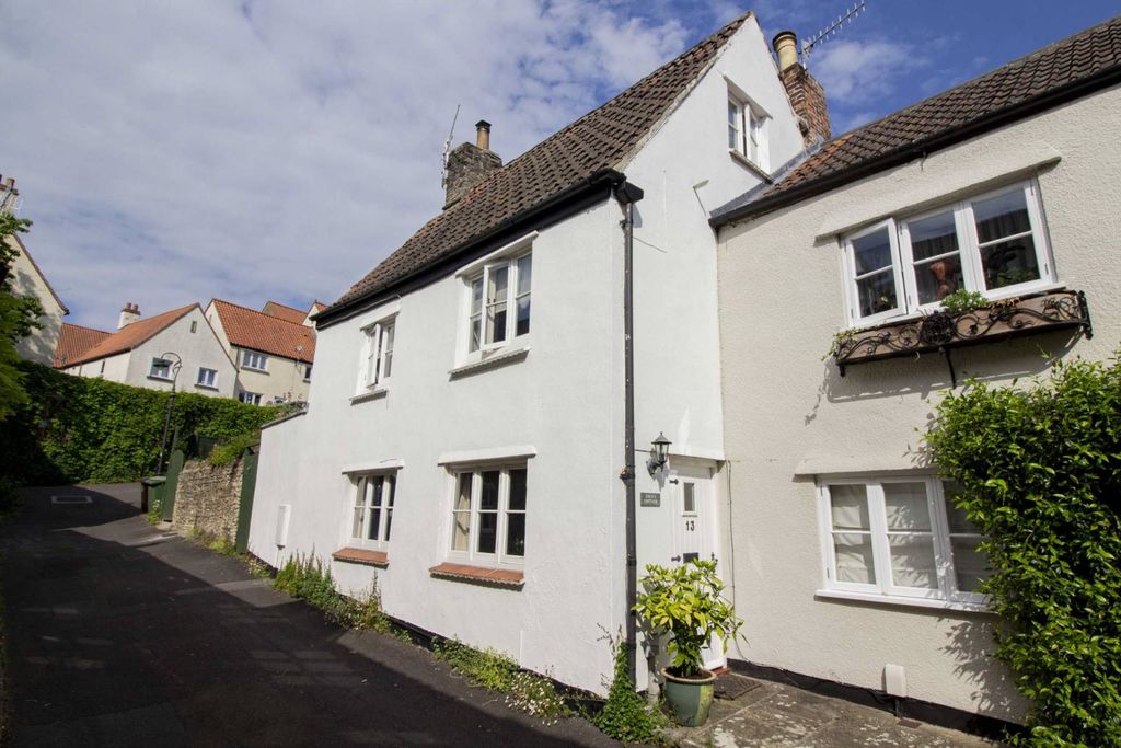 Property photo 1 of 16