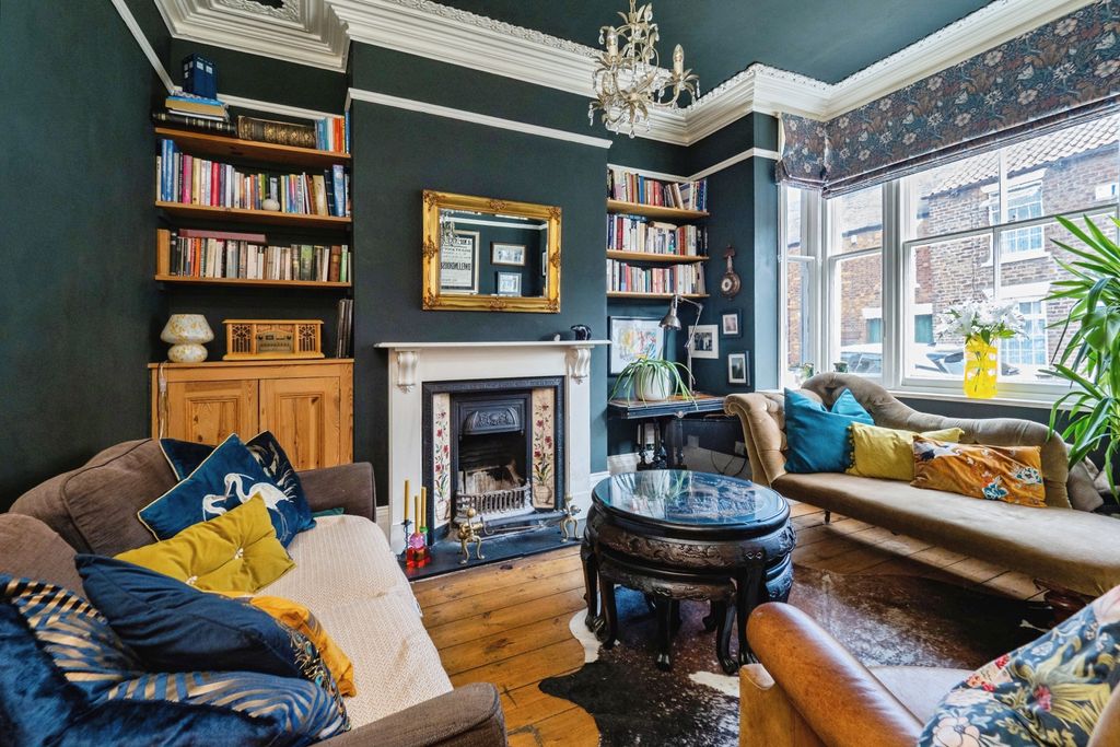 Property photo 2 of 18 Photo #2