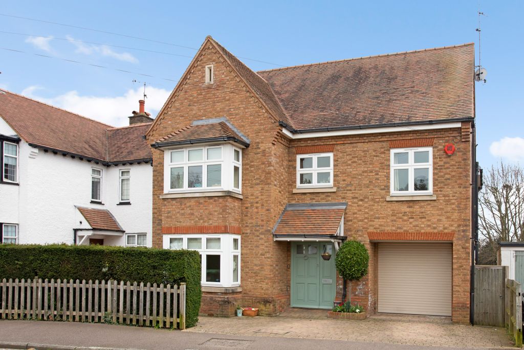 Property photo 1 of 12