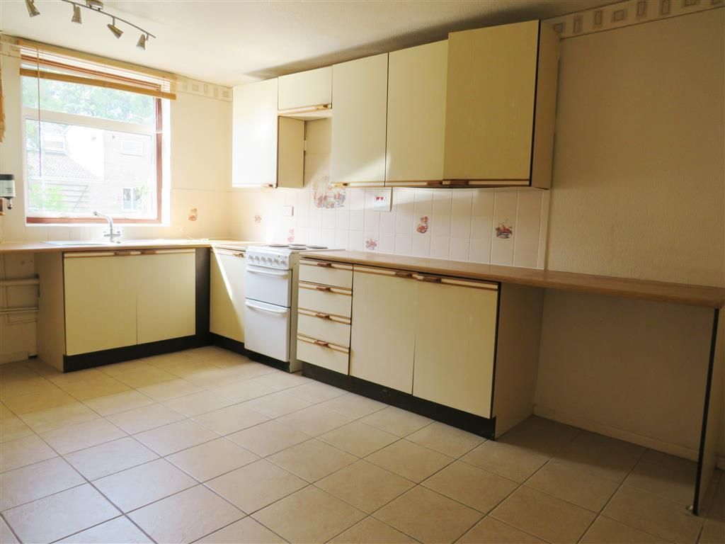 Property photo 2 of 8 Exterior