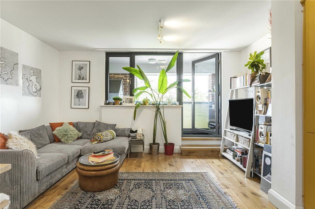 Property photo 1 of 12 Reception Room