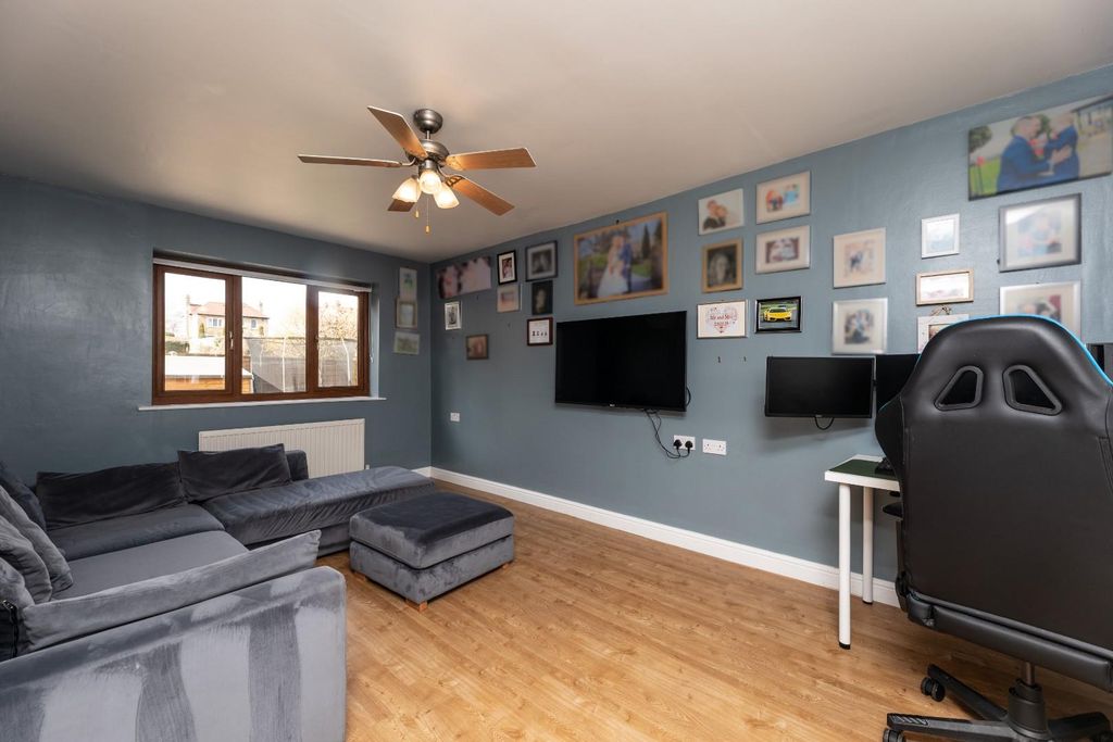 Property photo 2 of 21 5C5A0017.Jpg