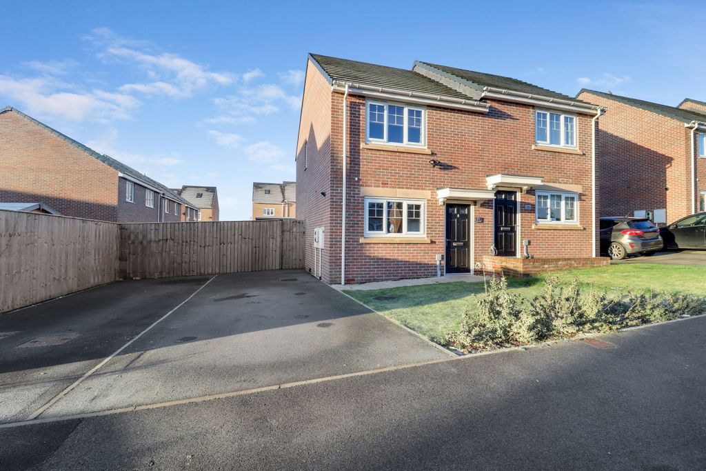 Property photo 1 of 13 Virginiaroad-1