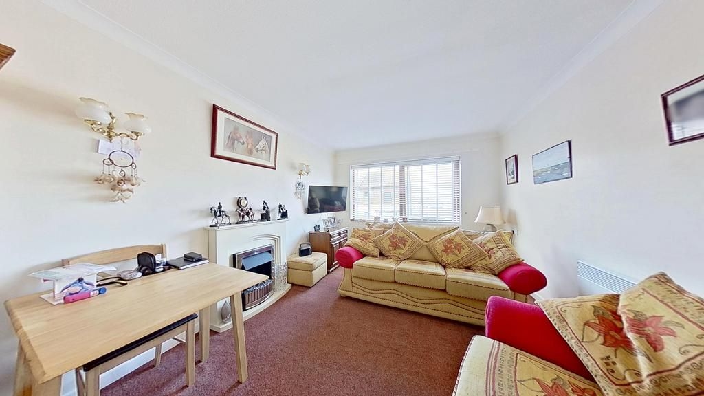Property photo 2 of 8