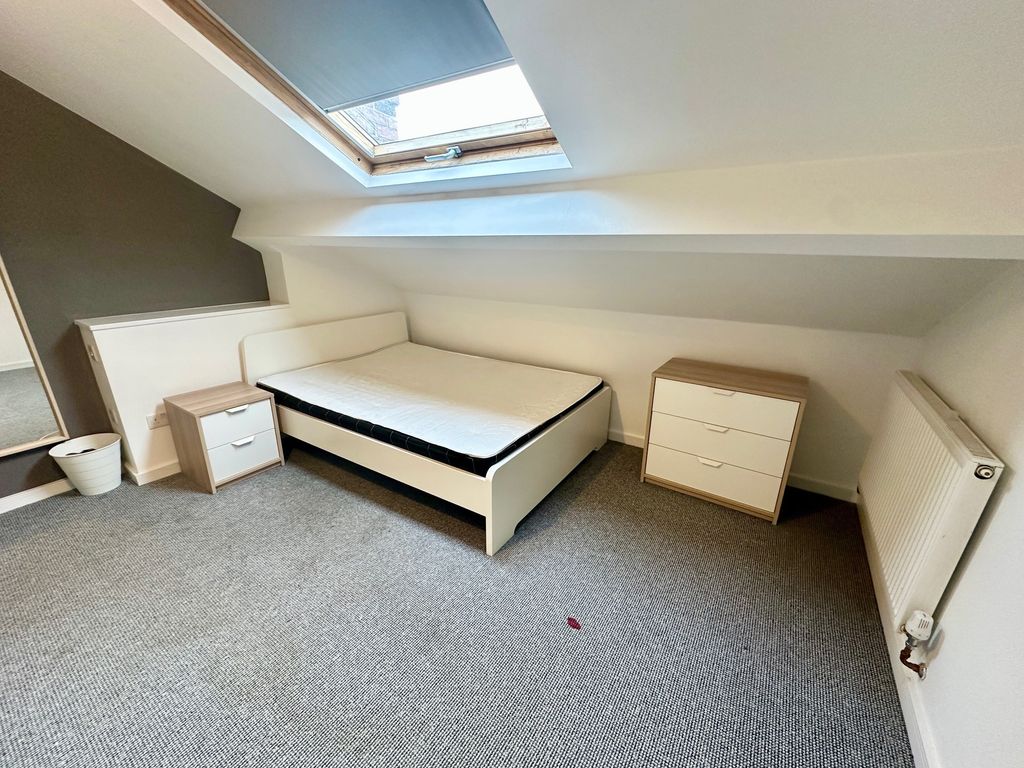 Property photo 2 of 4