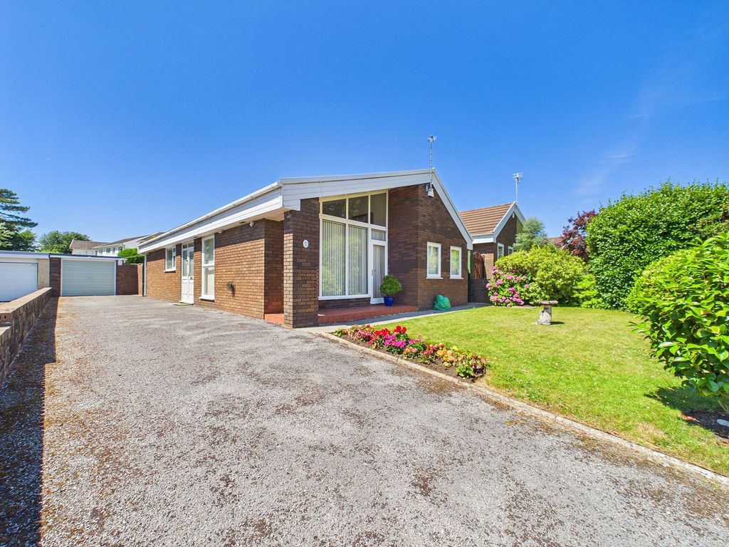Property photo 1 of 31