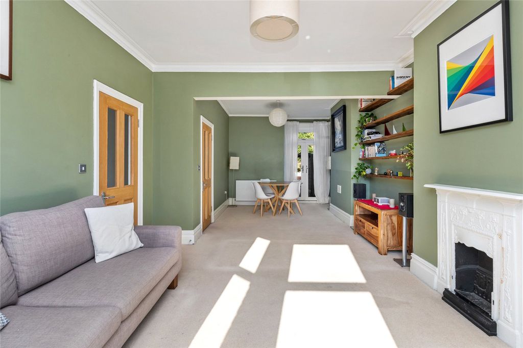 Property photo 2 of 13 Picture 2