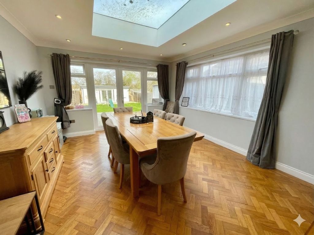 Property photo 3 of 14 4992502