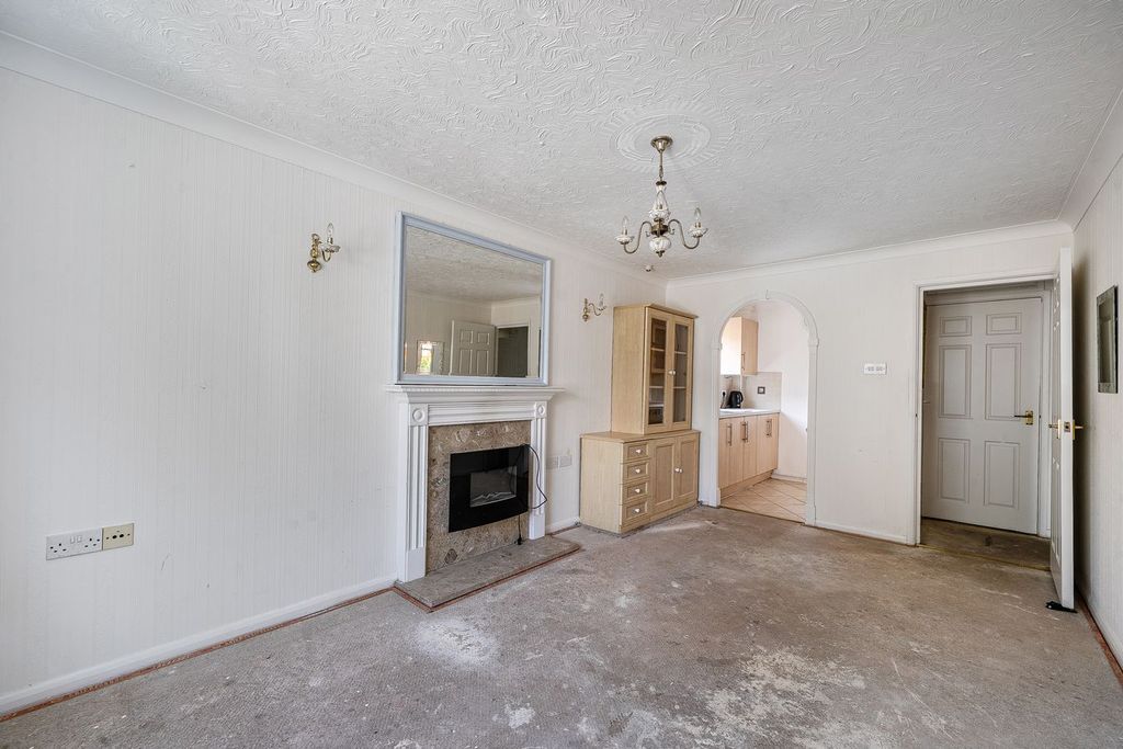 Property photo 2 of 15