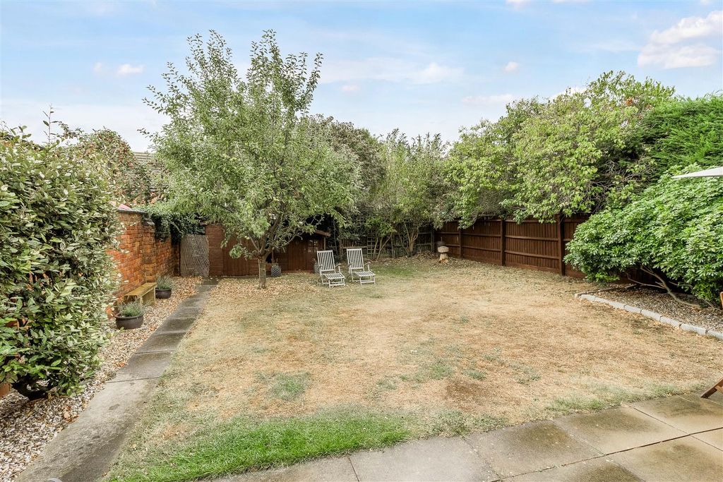Property photo 2 of 19 South-South-West Aspect Garden