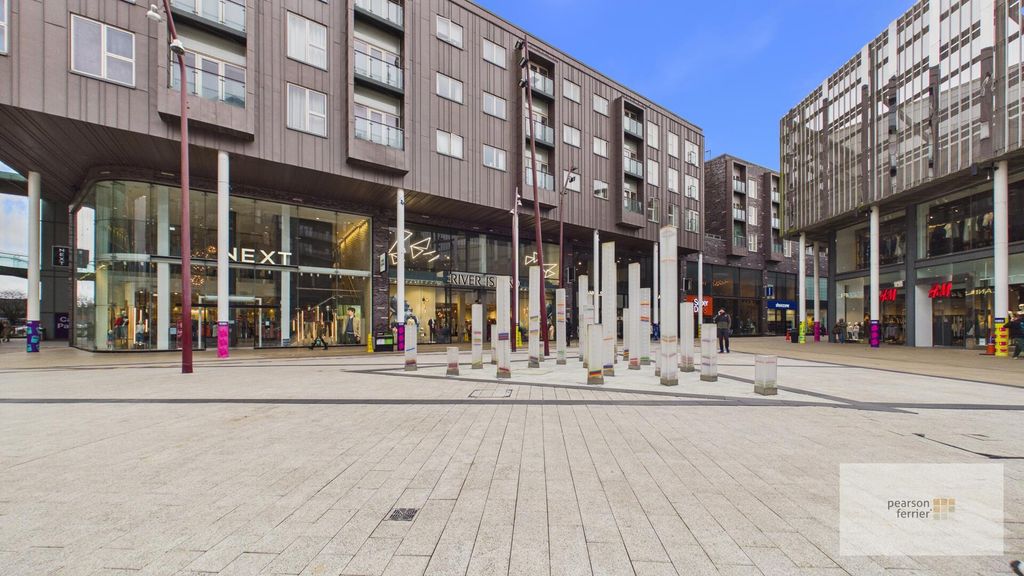 Property photo 1 of 18 Exterior