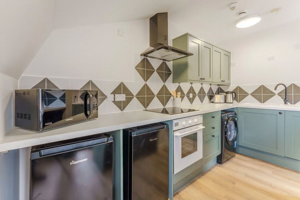 Property photo 3 of 12 Picture No. 13