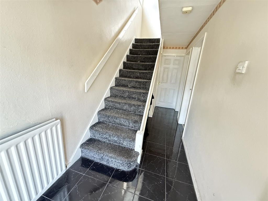 Property photo 2 of 12 Photo 28-04-2025, 12 00 02 Pm.Jpg