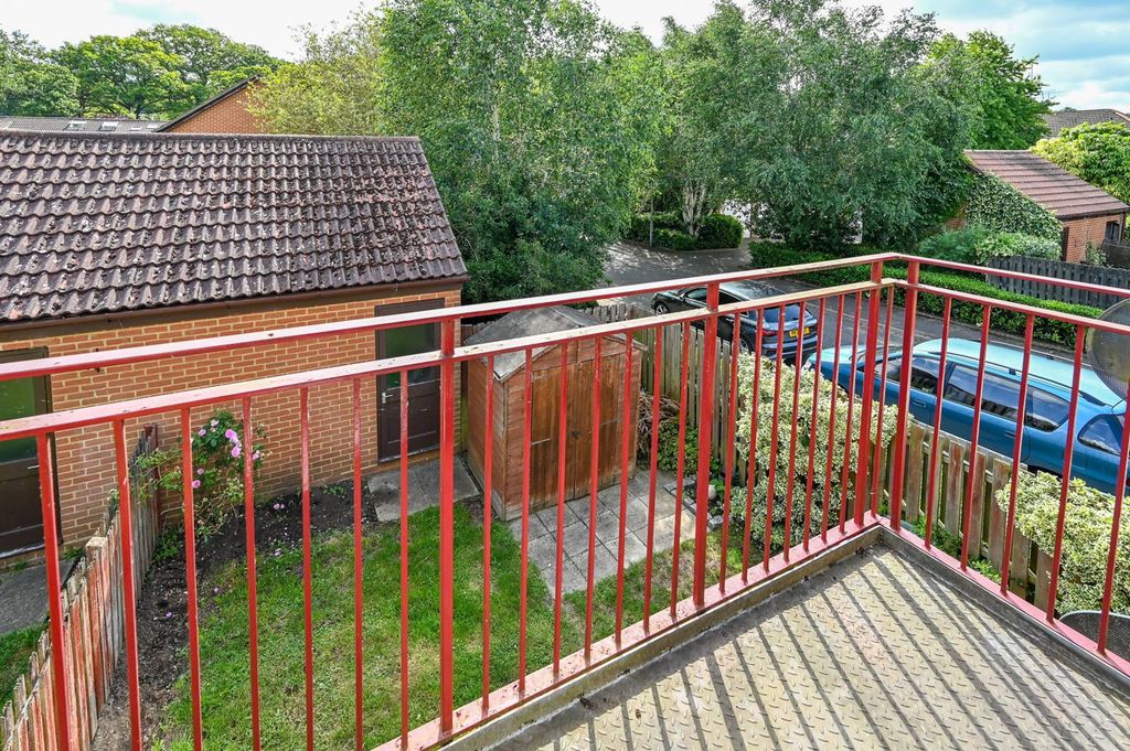 Property photo 3 of 16