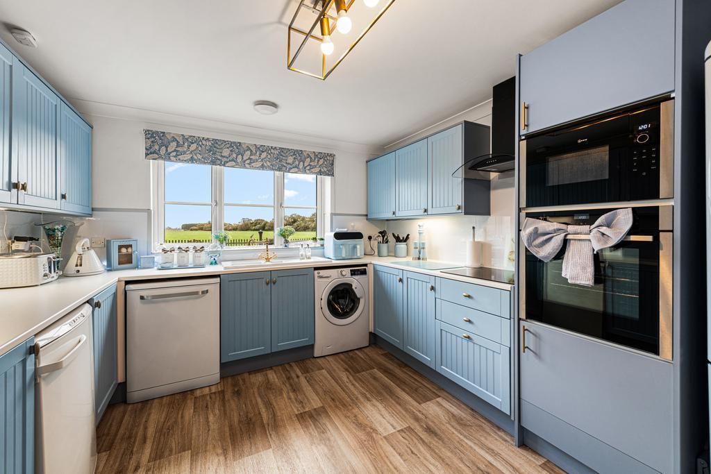 Property photo 2 of 17 Photo 2