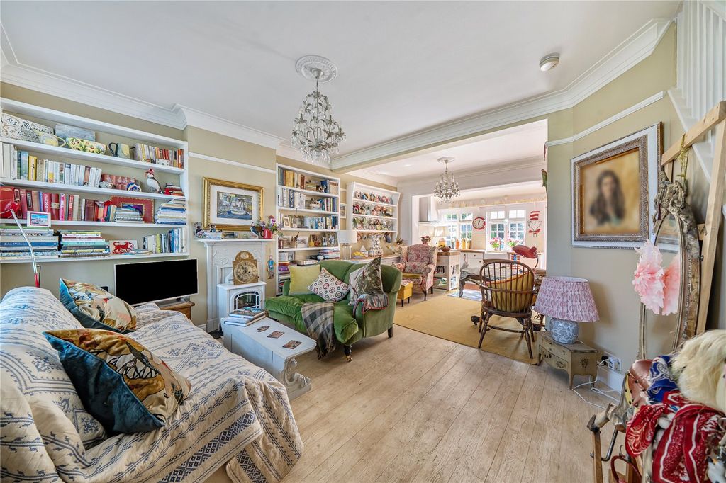 Property photo 2 of 21 Picture No. 01