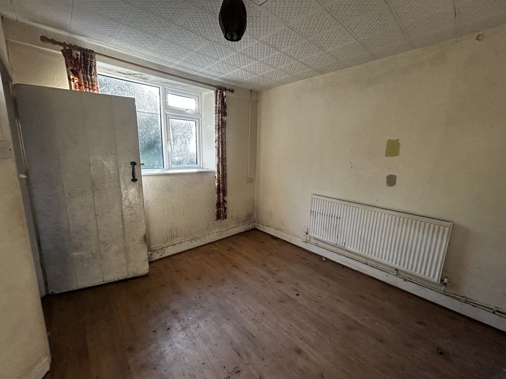 Property photo 2 of 15 Dining Room