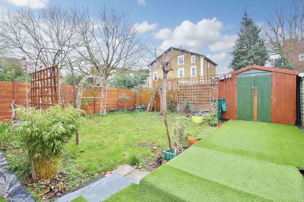 Property photo 3 of 7