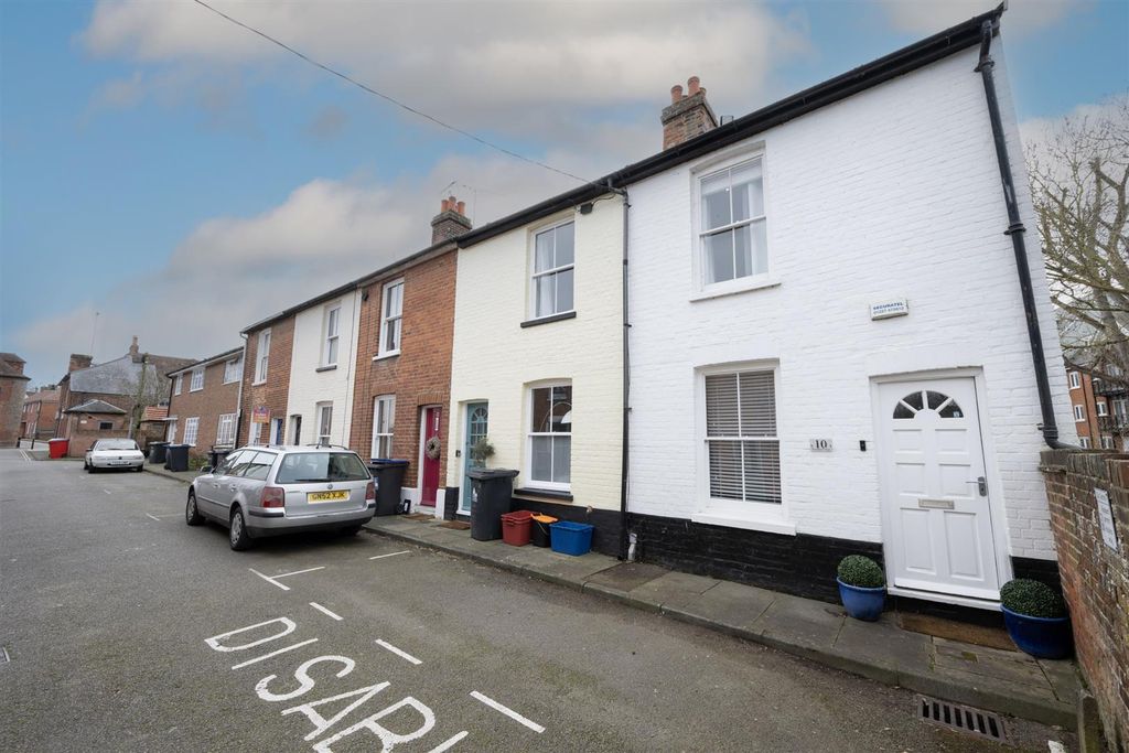 Property photo 2 of 16 11- Front Of The Property 2- Edmunds039.Jpg