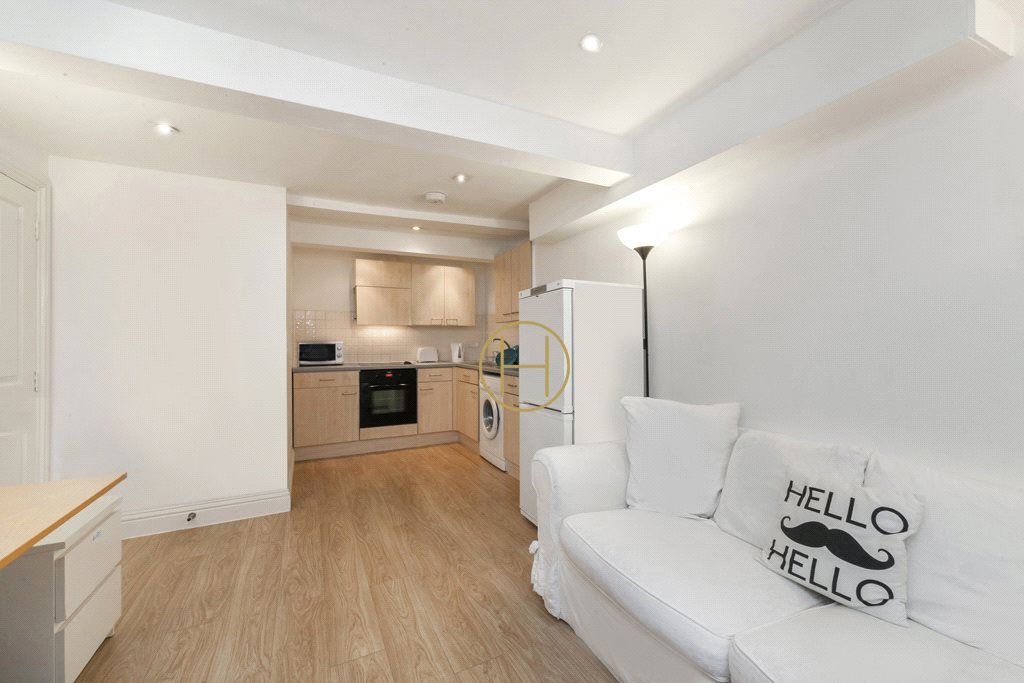 Property photo 3 of 11 Picture No. 02