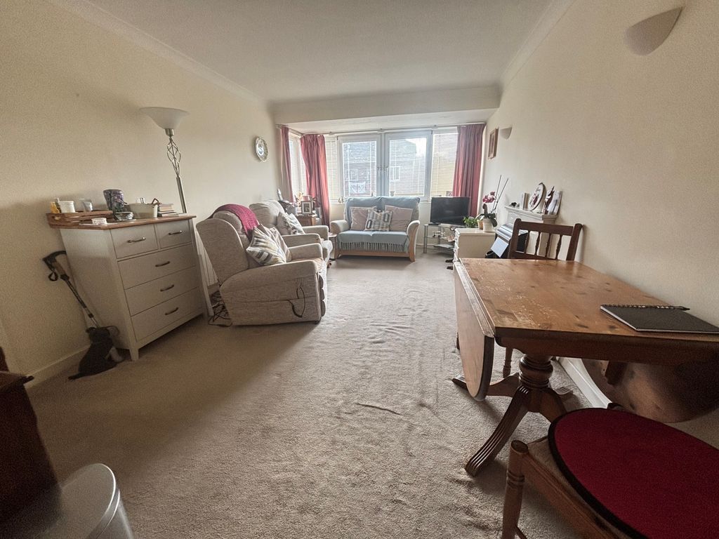 Property photo 2 of 5