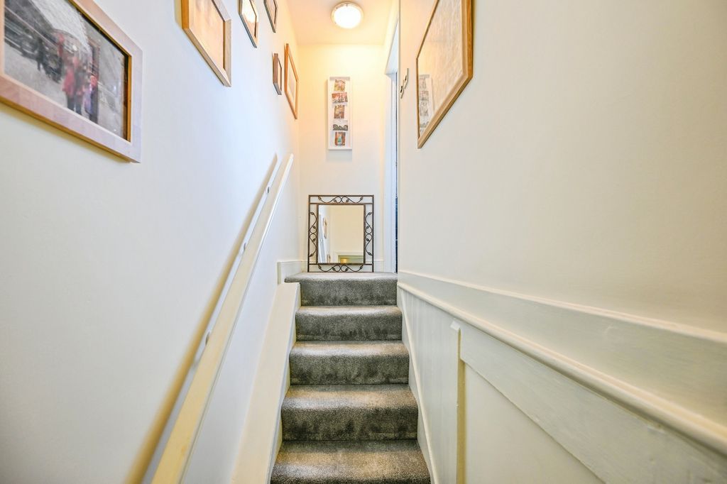 Property photo 2 of 13 Pbox-Img.Jpg