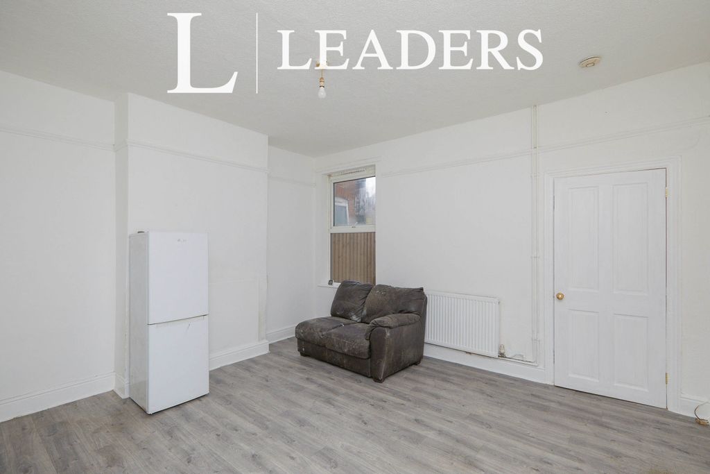 Property photo 2 of 8 8cc74Fff-E891-Ed11-A