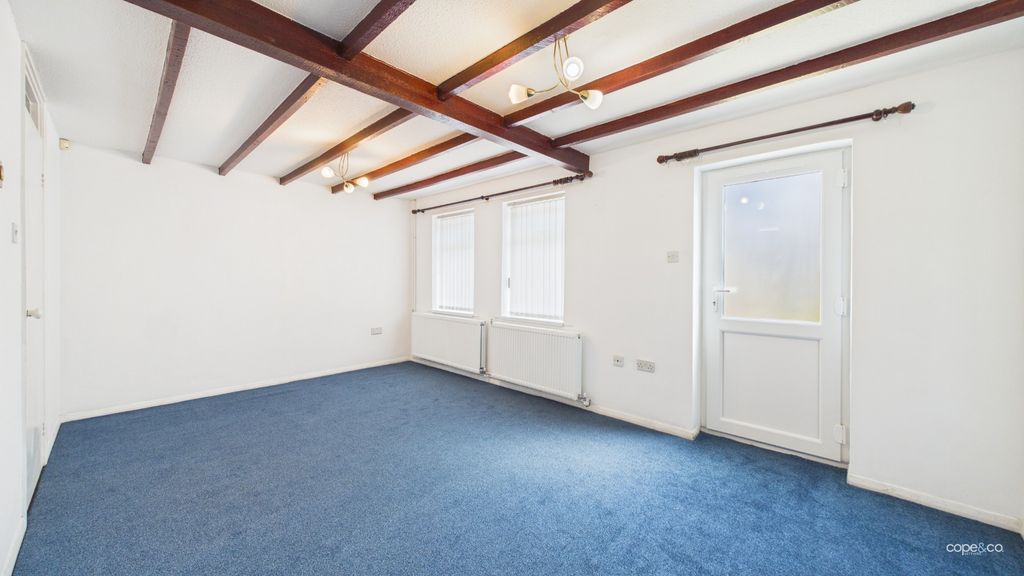 Property photo 3 of 12 1972873