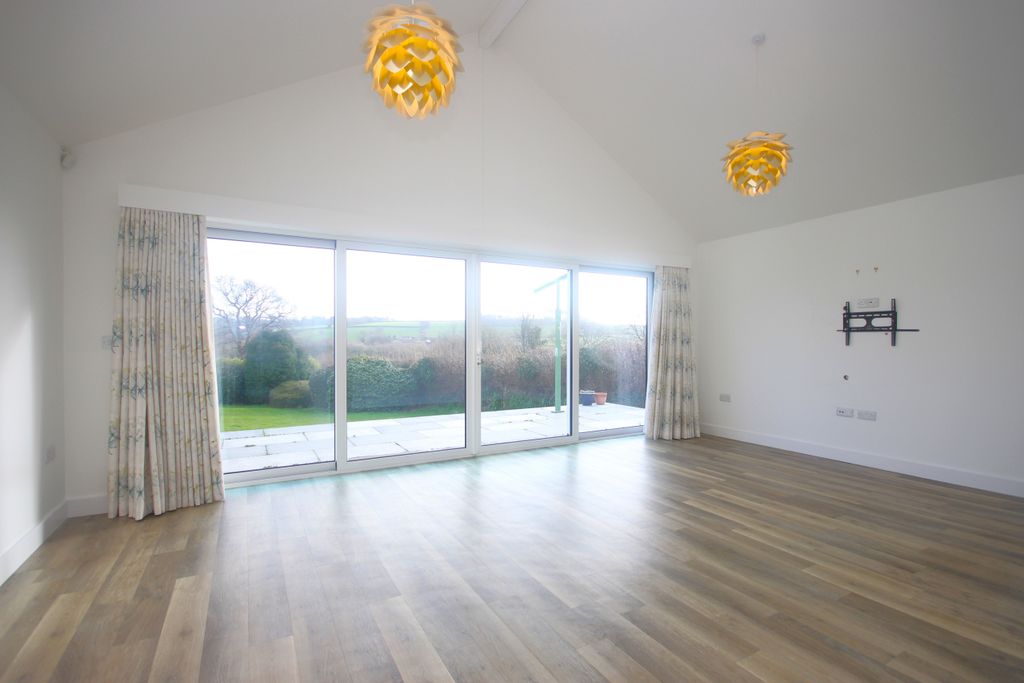 Property photo 3 of 21 Img_0575.Jpg