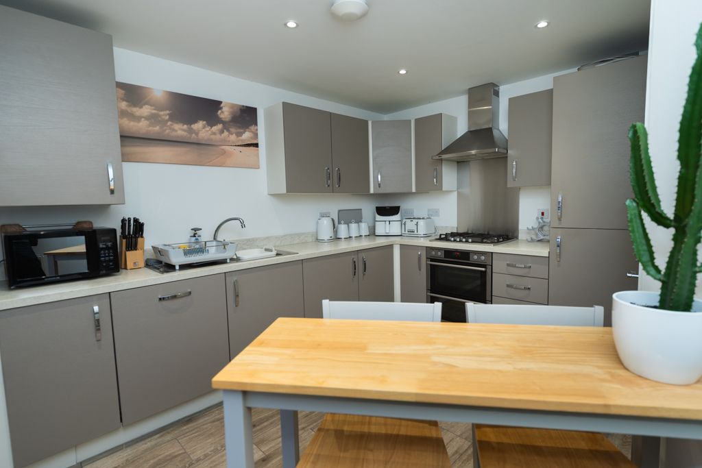 Property photo 3 of 23 B0031076