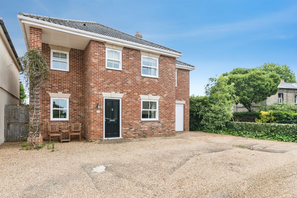 Property photo 1 of 17