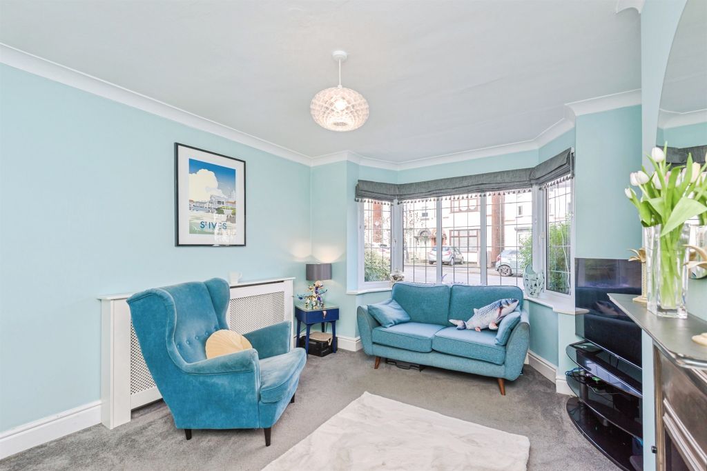 Property photo 3 of 19