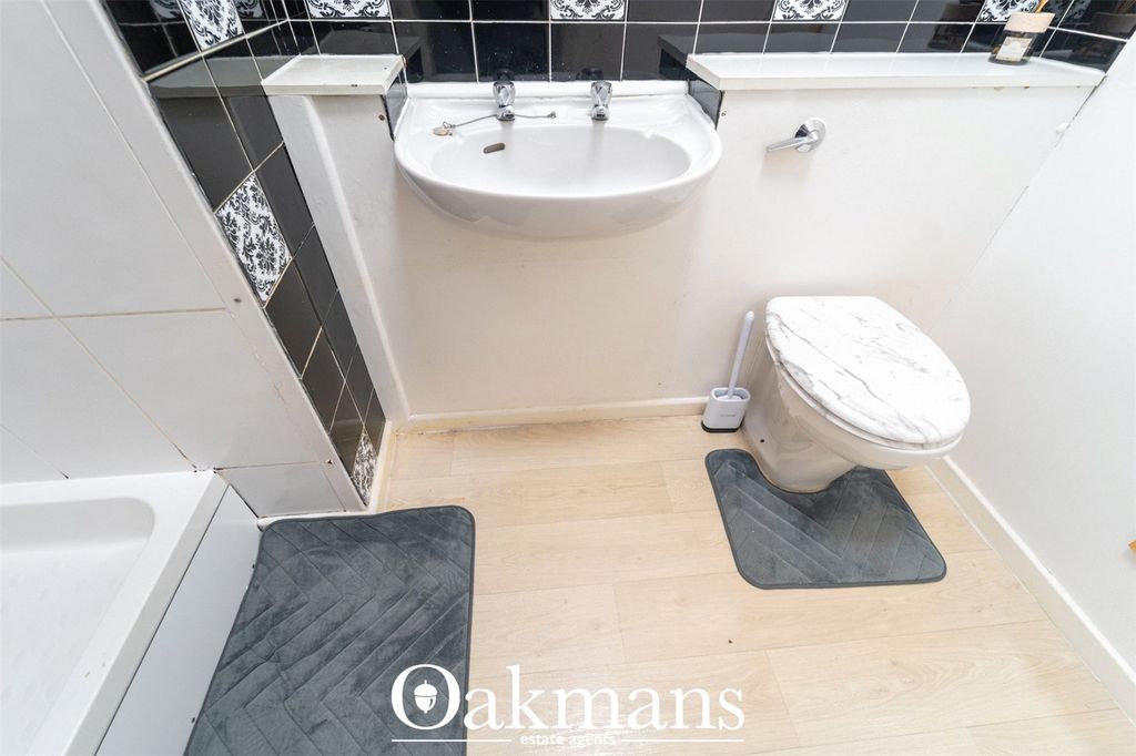 Property photo 3 of 8 Picture No. 06