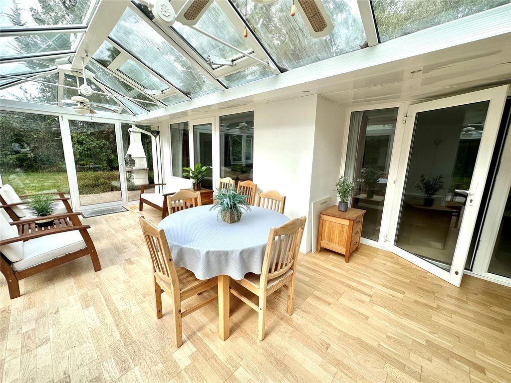 Property photo 3 of 18 Picture No. 17