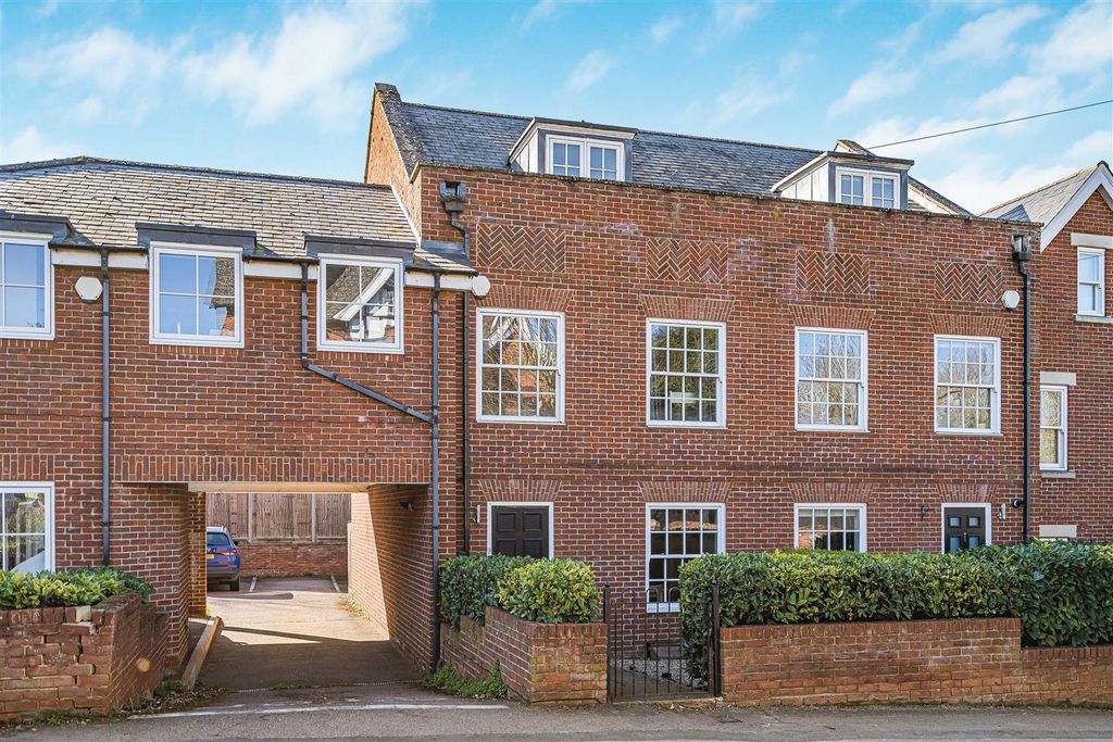 Property photo 1 of 18 25_76136.Jpg