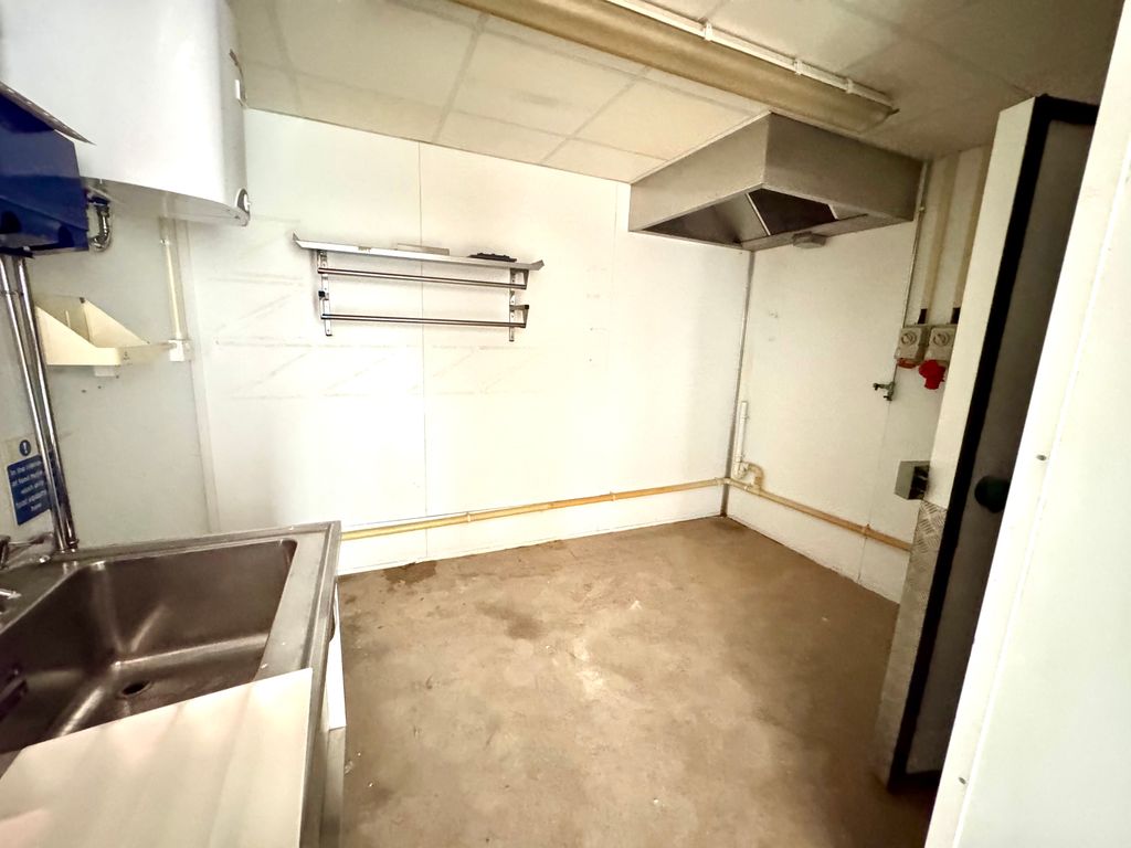 Property photo 3 of 5 Img_3435