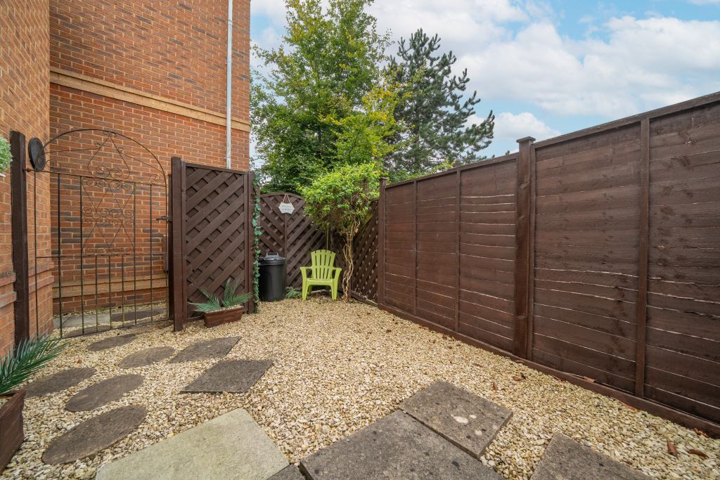 Property photo 2 of 19