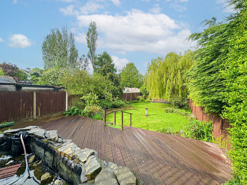Property photo 3 of 21