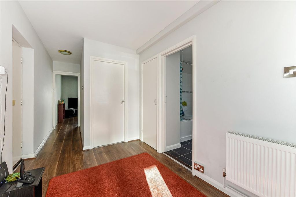 Property photo 3 of 18 Hallway