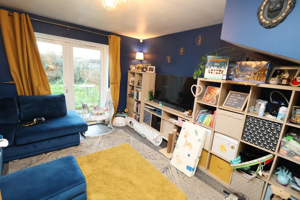 Property photo 2 of 12 9.Jpg