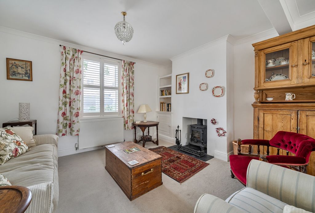 Property photo 3 of 10 1439923-13-69De1B...